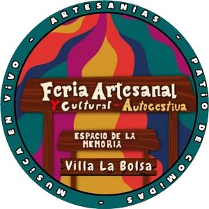 Con más de una década de trayectoria, esta feria funciona como un espacio autogestivo e independiente que reúne artesanías, producción local, gastronomía y espectáculos culturales en un entorno familiar