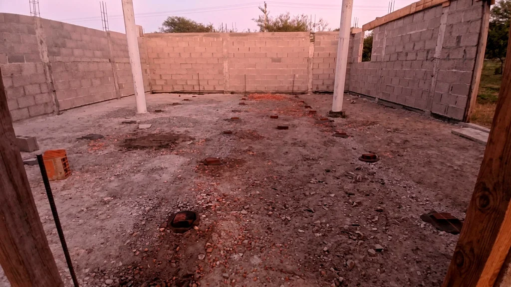 nivelación para construcción de contrapiso de concreto